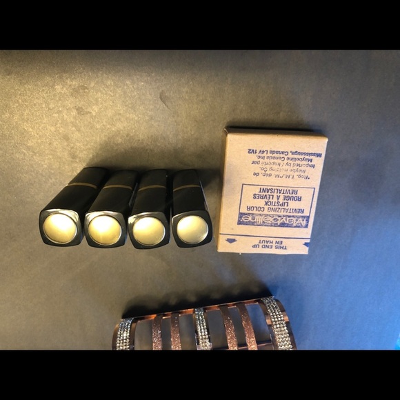 Maybelline Lipstick bundle - Picture 2 of 3